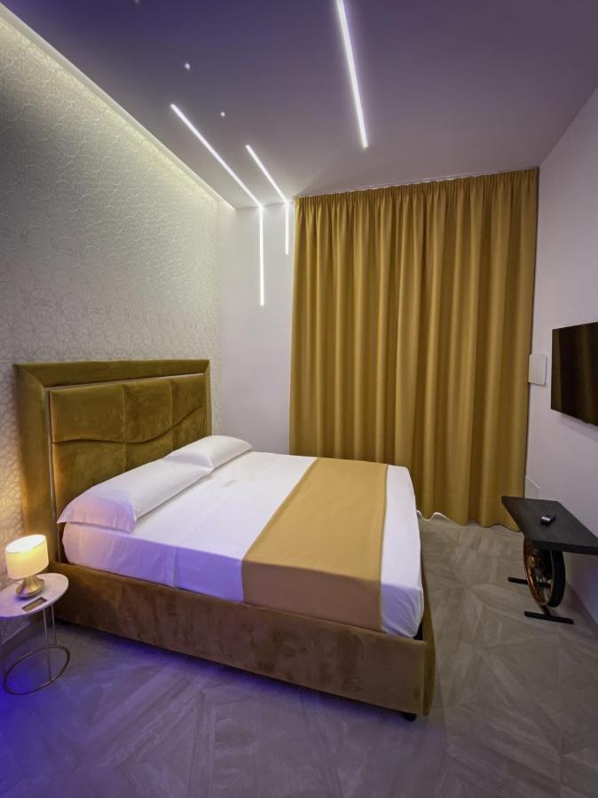 Twin Towers Naples Luxury Bed & Breakfast ภายนอก รูปภาพ